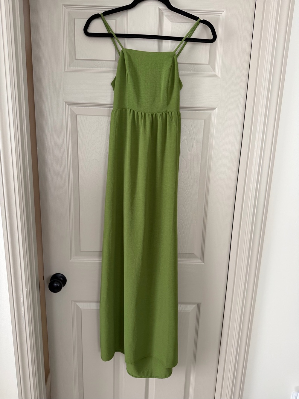 Green Spaghetti-Strap Midi Dress
